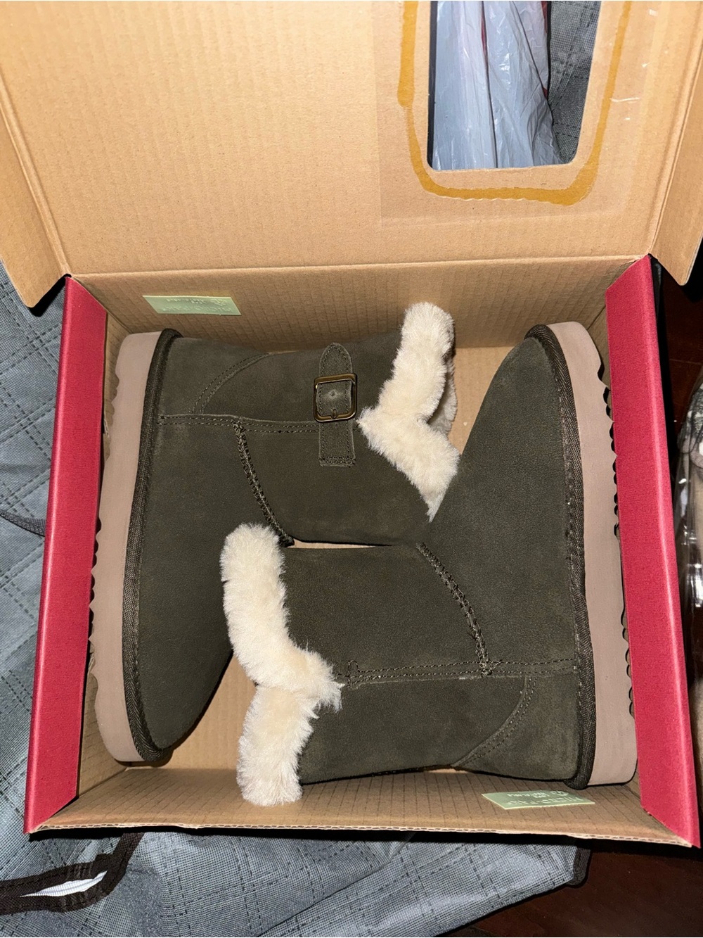 Women's Olive Faux-Shearling Winter Boots